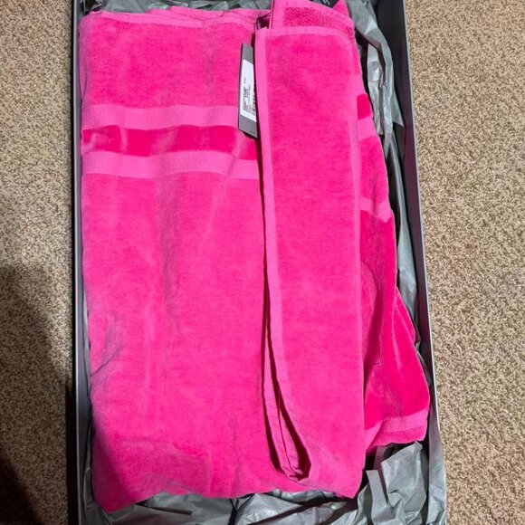 Balenciaga   BB Beach Towel in Pink - Picture 2 of 5